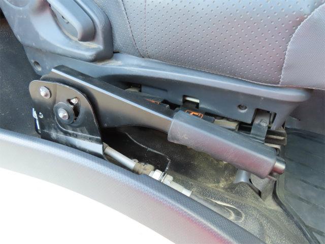 フォワード ５．２ｔ　増トン　Ｌゲートダンプ　内寸－長３０５／幅２０６／高４９・新明和・電動コボレーン・中型免許対応車・２１０馬力ターボ（28枚目）