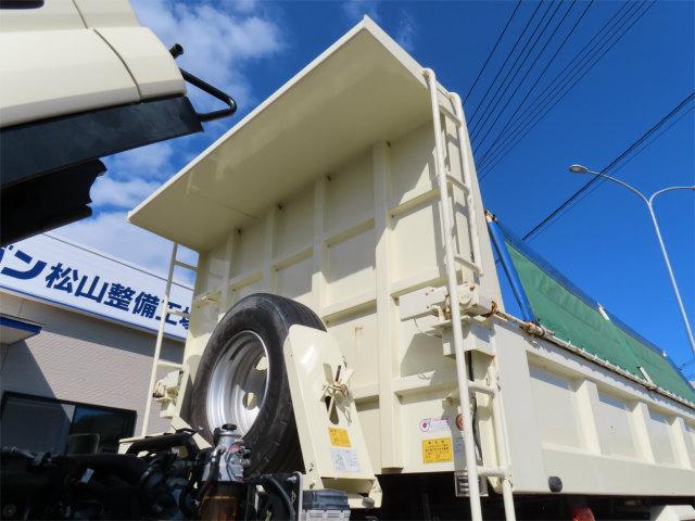 フォワード ５．２ｔ　増トン　Ｌゲートダンプ　内寸－長３０５／幅２０６／高４９・新明和・電動コボレーン・中型免許対応車・２１０馬力ターボ（40枚目）
