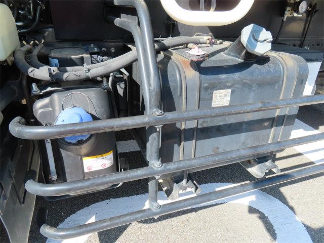 フォワード ５．２ｔ　増トン　Ｌゲートダンプ　内寸－長３０５／幅２０６／高４９・新明和・電動コボレーン・中型免許対応車・２１０馬力ターボ（61枚目）