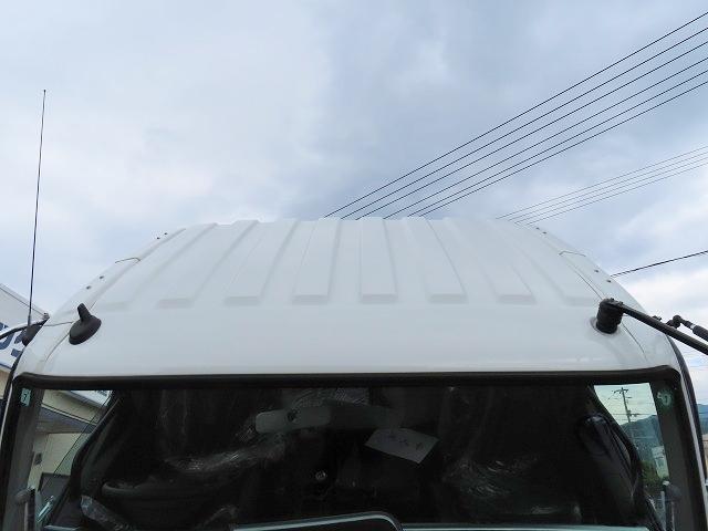 ファイター ９．７ｔ　増トンワイド　クレーン付セルフ　内寸－長６４７／幅２３５／高２０・タダノ・床板・内フック５対・４段クレーン・ラジコン・フックイン・２．９３ｔ吊り・ＭＬ警報型・自動張出・格納ジャッキ・アオリ４方開・ウインチ・歩み掛け・２７０馬力ターボ（6枚目）