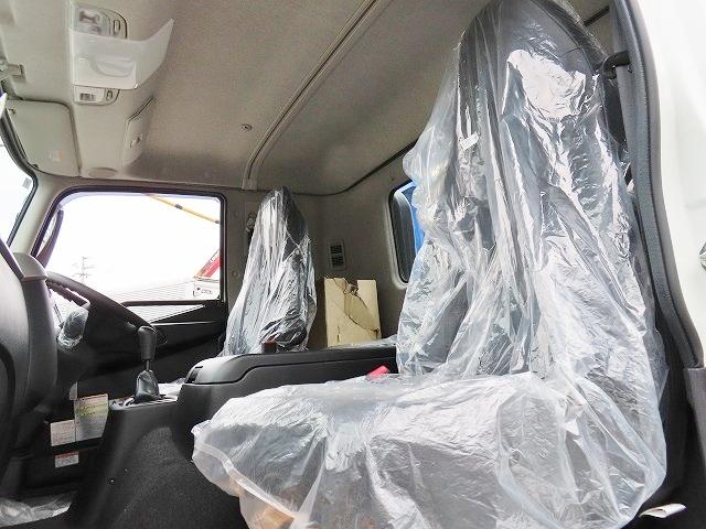 ファイター ９．７ｔ　増トンワイド　クレーン付セルフ　内寸－長６４７／幅２３５／高２０・タダノ・床板・内フック５対・４段クレーン・ラジコン・フックイン・２．９３ｔ吊り・ＭＬ警報型・自動張出・格納ジャッキ・アオリ４方開・ウインチ・歩み掛け・２７０馬力ターボ（12枚目）