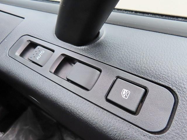 ファイター ９．７ｔ　増トンワイド　クレーン付セルフ　内寸－長６４７／幅２３５／高２０・タダノ・床板・内フック５対・４段クレーン・ラジコン・フックイン・２．９３ｔ吊り・ＭＬ警報型・自動張出・格納ジャッキ・アオリ４方開・ウインチ・歩み掛け・２７０馬力ターボ（24枚目）