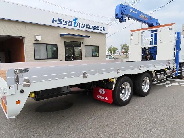ファイター ９．７ｔ　増トンワイド　クレーン付セルフ　内寸－長６４７／幅２３５／高２０・タダノ・床板・内フック５対・４段クレーン・ラジコン・フックイン・２．９３ｔ吊り・ＭＬ警報型・自動張出・格納ジャッキ・アオリ４方開・ウインチ・歩み掛け・２７０馬力ターボ（35枚目）
