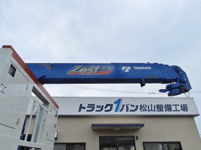 ファイター ９．７ｔ　増トンワイド　クレーン付セルフ　内寸－長６４７／幅２３５／高２０・タダノ・床板・内フック５対・４段クレーン・ラジコン・フックイン・２．９３ｔ吊り・ＭＬ警報型・自動張出・格納ジャッキ・アオリ４方開・ウインチ・歩み掛け・２７０馬力ターボ（41枚目）