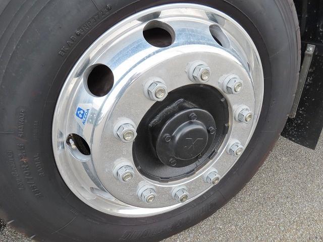 ファイター ９．７ｔ　増トンワイド　クレーン付セルフ　内寸－長６４７／幅２３５／高２０・タダノ・床板・内フック５対・４段クレーン・ラジコン・フックイン・２．９３ｔ吊り・ＭＬ警報型・自動張出・格納ジャッキ・アオリ４方開・ウインチ・歩み掛け・２７０馬力ターボ（76枚目）