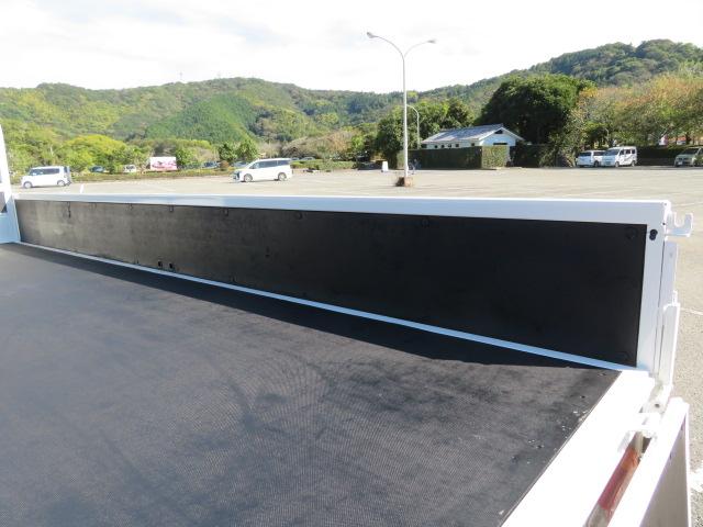 ダイナトラック 2t ワイドロング 全低床 床板・アオリ3方開・オートマ車・セイコーラック付・150馬力ターボ(32枚目)