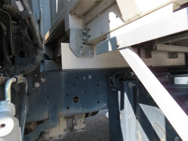 ヒノレンジャー 5.4t 増トン アルミウイング 内寸-長529/幅223/高235・日本フルハーフ・床板・落フック5対・ラッシング2段・リア観音開・門口-幅210/高225・セイコーラック付・アルミホイール付・240馬力ターボ(58枚目)