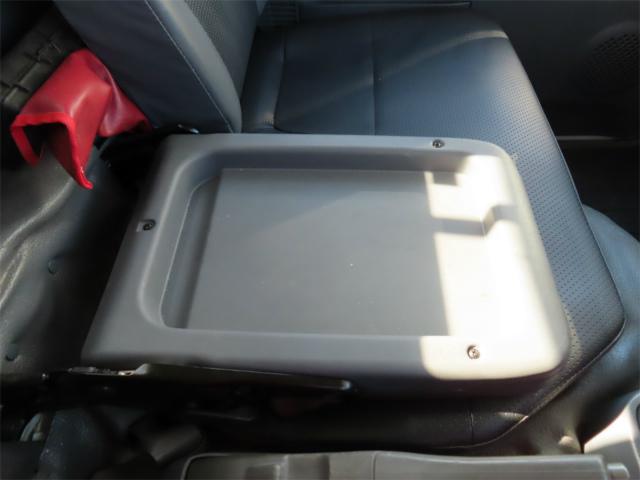 エルフトラック 12.3m 高所作業車 東京車輛・作業高12.3m・バケット積載荷重200Kg・パイプ製バケット・アワメーター1643時間・オートマ車・150馬力ターボ(11枚目)