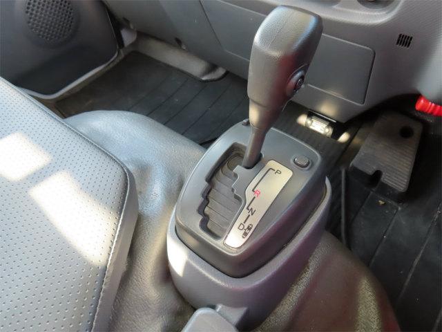 エルフトラック 12.3m 高所作業車 東京車輛・作業高12.3m・バケット積載荷重200Kg・パイプ製バケット・アワメーター1643時間・オートマ車・150馬力ターボ(17枚目)