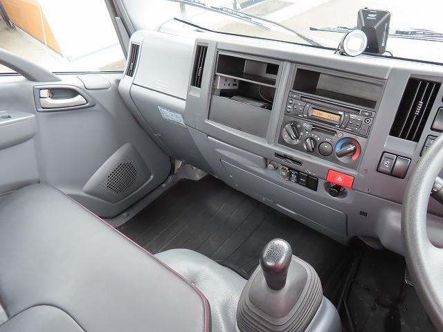 エルフトラック 2t ロング 全低床 パワーゲート 内寸-長445/幅180/高38・新明和・床板・垂直パワーゲート・昇降能力600kg・パワーゲート寸法-幅177/奥行87・アオリ3方開・セイコーラック付・150馬力ターボ(16枚目)