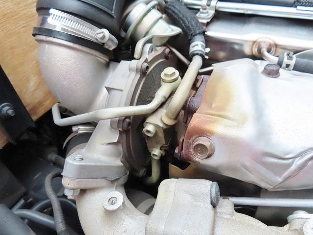 エルフトラック 2t ロング 全低床 パワーゲート 内寸-長445/幅180/高38・新明和・床板・垂直パワーゲート・昇降能力600kg・パワーゲート寸法-幅177/奥行87・アオリ3方開・セイコーラック付・150馬力ターボ(43枚目)