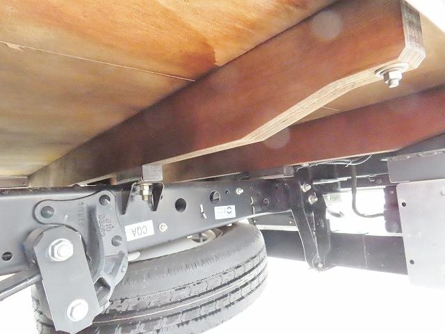 エルフトラック 2t ロング 全低床 パワーゲート 内寸-長445/幅180/高38・新明和・床板・垂直パワーゲート・昇降能力600kg・パワーゲート寸法-幅177/奥行87・アオリ3方開・セイコーラック付・150馬力ターボ(50枚目)