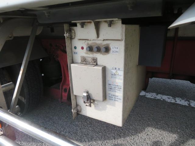 ヒノレンジャー 1.85t ワイド 冷凍ウイング 内寸-長659/幅234/高213・菱重・トランテックス・床縞アルミ・ラッシング2段・エアリブ・リア観音開・低温設定・1.5時間-3度確認済 門口-幅231/高205・210馬力ターボ(47枚目)