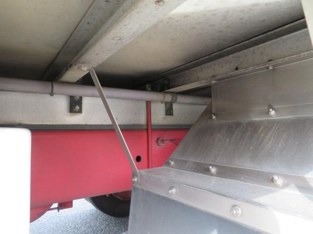 ヒノレンジャー 1.85t ワイド 冷凍ウイング 内寸-長659/幅234/高213・菱重・トランテックス・床縞アルミ・ラッシング2段・エアリブ・リア観音開・低温設定・1.5時間-3度確認済 門口-幅231/高205・210馬力ターボ(61枚目)