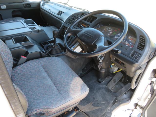 ギガ 9.78t コンクリートミキサー カヤバ・混合容量4.4立米・ドラム容量8.7立米・ホッパー開閉装置・リア2軸2デフ・330馬力ターボ(8枚目)