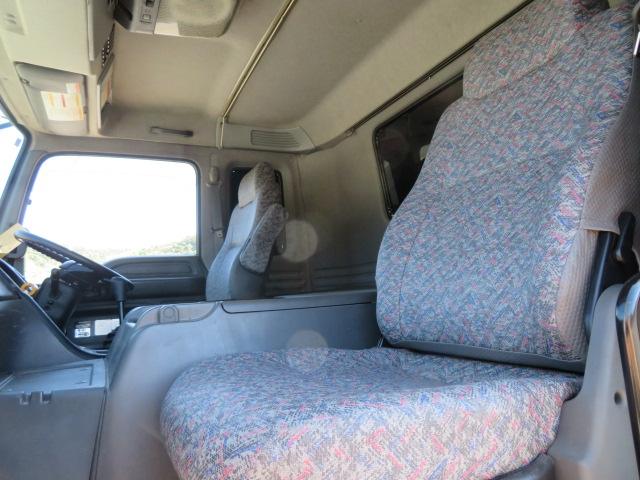 ギガ 9.78t コンクリートミキサー カヤバ・混合容量4.4立米・ドラム容量8.7立米・ホッパー開閉装置・リア2軸2デフ・330馬力ターボ(9枚目)