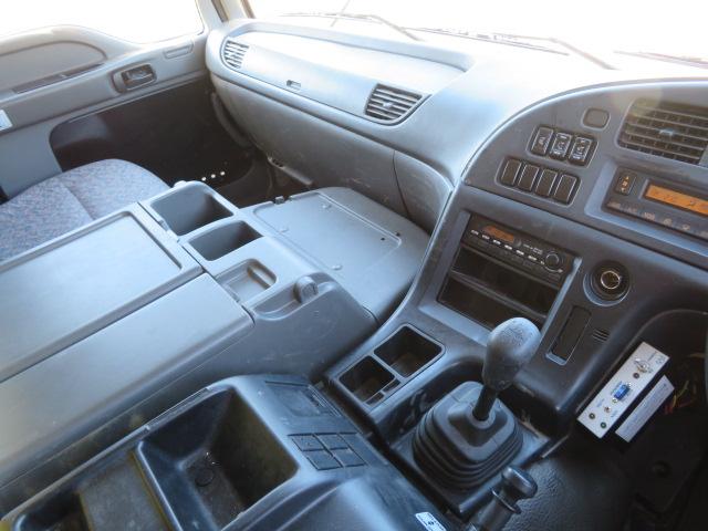 ギガ 9.78t コンクリートミキサー カヤバ・混合容量4.4立米・ドラム容量8.7立米・ホッパー開閉装置・リア2軸2デフ・330馬力ターボ(14枚目)