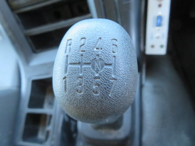 ギガ 9.78t コンクリートミキサー カヤバ・混合容量4.4立米・ドラム容量8.7立米・ホッパー開閉装置・リア2軸2デフ・330馬力ターボ(15枚目)