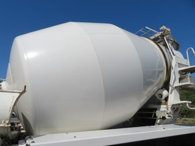 ギガ 9.78t コンクリートミキサー カヤバ・混合容量4.4立米・ドラム容量8.7立米・ホッパー開閉装置・リア2軸2デフ・330馬力ターボ(32枚目)