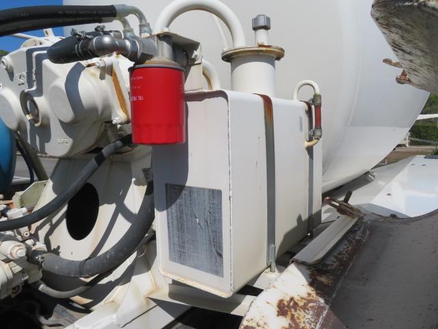 ギガ 9.78t コンクリートミキサー カヤバ・混合容量4.4立米・ドラム容量8.7立米・ホッパー開閉装置・リア2軸2デフ・330馬力ターボ(45枚目)