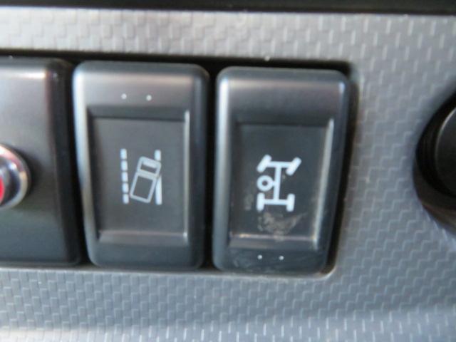 フォワード 2.4t 4段ラジコンフックイン 内寸-長541/幅216/高40・ユニック・床板・2.93t吊り・ML(モーメントリミッター)警報型・アオリ3方開・ロープ穴3対・セイコーラック付・190馬力ターボ(21枚目)