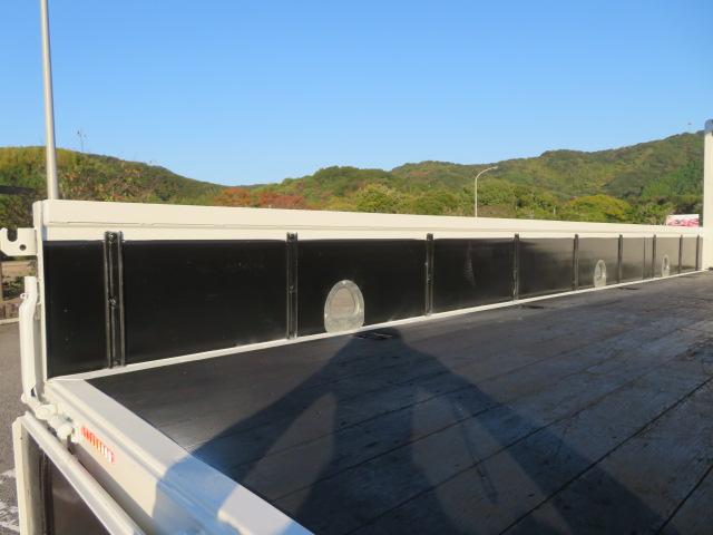 フォワード 2.4t 4段ラジコンフックイン 内寸-長541/幅216/高40・ユニック・床板・2.93t吊り・ML(モーメントリミッター)警報型・アオリ3方開・ロープ穴3対・セイコーラック付・190馬力ターボ(29枚目)