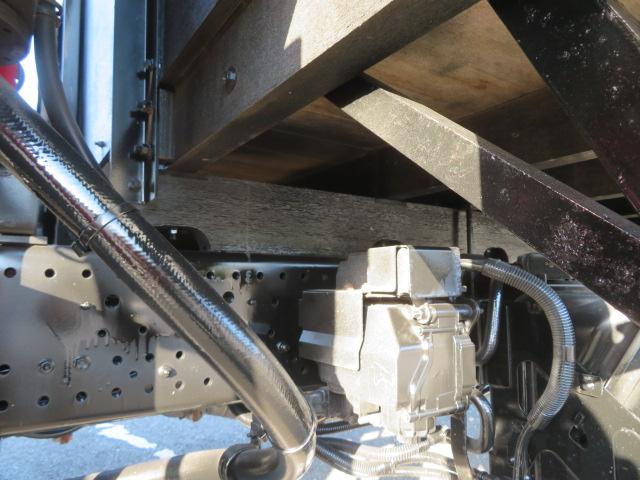 フォワード 2.4t 4段ラジコンフックイン 内寸-長541/幅216/高40・ユニック・床板・2.93t吊り・ML(モーメントリミッター)警報型・アオリ3方開・ロープ穴3対・セイコーラック付・190馬力ターボ(52枚目)