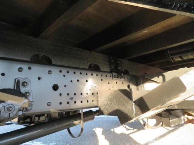 フォワード 2.4t 4段ラジコンフックイン 内寸-長541/幅216/高40・ユニック・床板・2.93t吊り・ML(モーメントリミッター)警報型・アオリ3方開・ロープ穴3対・セイコーラック付・190馬力ターボ(54枚目)