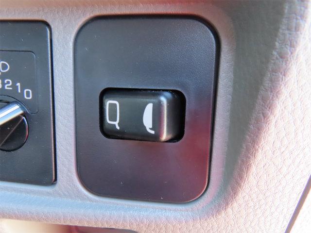 キャンター 3t ワイドロング 6段ラジコンフックイン 内寸-長370/幅207/高37・タダノ・床板・2.93t吊り・ML(モーメントリミッター)警報型・差違いジャッキ・リアジャッキ・アオリ3方開・セイコーラック付・150馬力ターボ(20枚目)