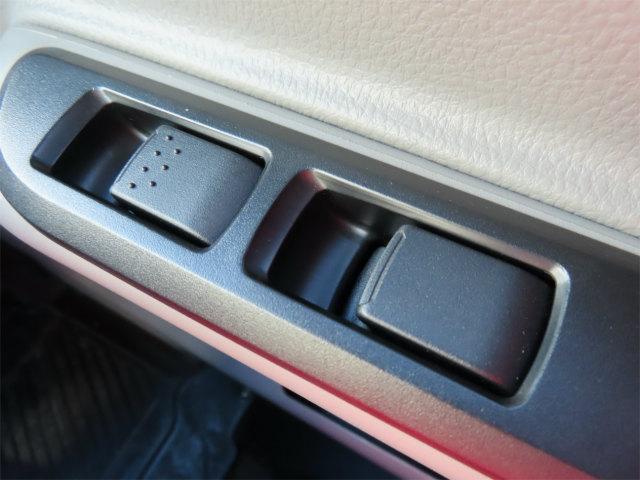 キャンター 3t ワイドロング 6段ラジコンフックイン 内寸-長370/幅207/高37・タダノ・床板・2.93t吊り・ML(モーメントリミッター)警報型・差違いジャッキ・リアジャッキ・アオリ3方開・セイコーラック付・150馬力ターボ(24枚目)