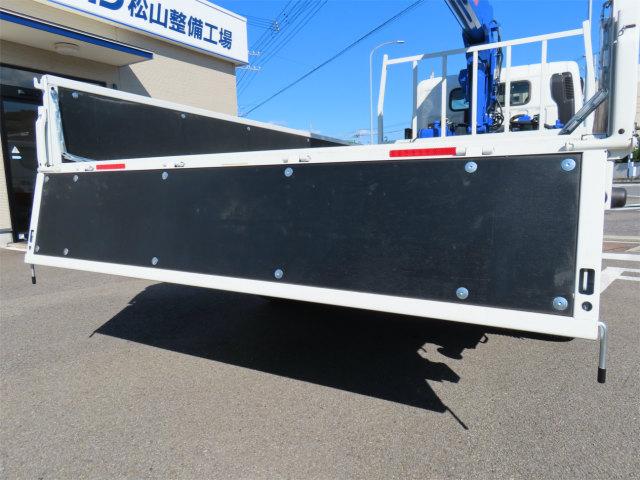 キャンター 3t ワイドロング 6段ラジコンフックイン 内寸-長370/幅207/高37・タダノ・床板・2.93t吊り・ML(モーメントリミッター)警報型・差違いジャッキ・リアジャッキ・アオリ3方開・セイコーラック付・150馬力ターボ(31枚目)