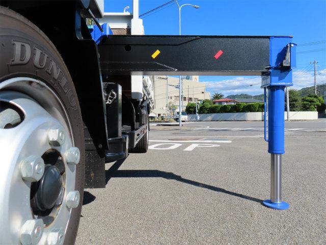 キャンター 3t ワイドロング 6段ラジコンフックイン 内寸-長370/幅207/高37・タダノ・床板・2.93t吊り・ML(モーメントリミッター)警報型・差違いジャッキ・リアジャッキ・アオリ3方開・セイコーラック付・150馬力ターボ(39枚目)