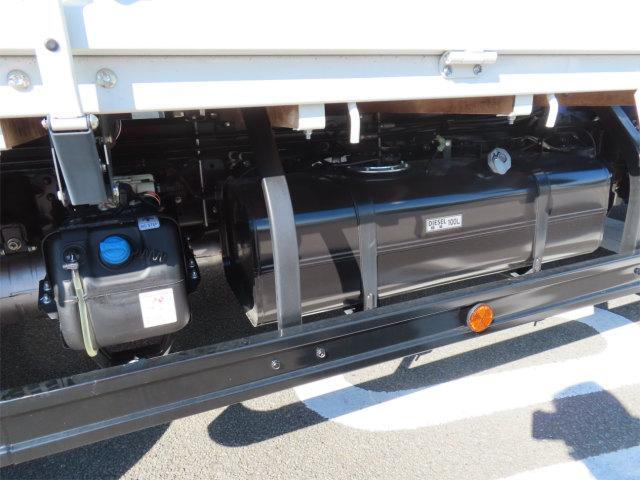 キャンター 3t ワイドロング 6段ラジコンフックイン 内寸-長370/幅207/高37・タダノ・床板・2.93t吊り・ML(モーメントリミッター)警報型・差違いジャッキ・リアジャッキ・アオリ3方開・セイコーラック付・150馬力ターボ(60枚目)