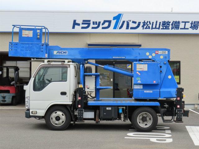 エルフトラック 11.9m 高所作業車 アイチ・バケット積載荷重200kg・パイプ製バケット・アワメーター1119時間・150馬力ターボ(3枚目)