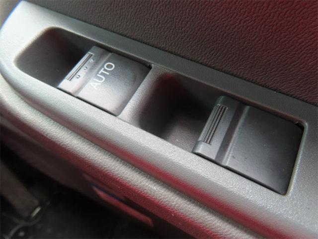 エルフトラック 11.9m 高所作業車 アイチ・バケット積載荷重200kg・パイプ製バケット・アワメーター1119時間・150馬力ターボ(17枚目)