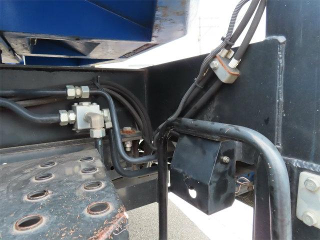 エルフトラック 11.9m 高所作業車 アイチ・バケット積載荷重200kg・パイプ製バケット・アワメーター1119時間・150馬力ターボ(40枚目)