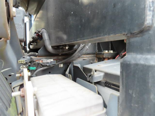 エルフトラック 11.9m 高所作業車 アイチ・バケット積載荷重200kg・パイプ製バケット・アワメーター1119時間・150馬力ターボ(42枚目)