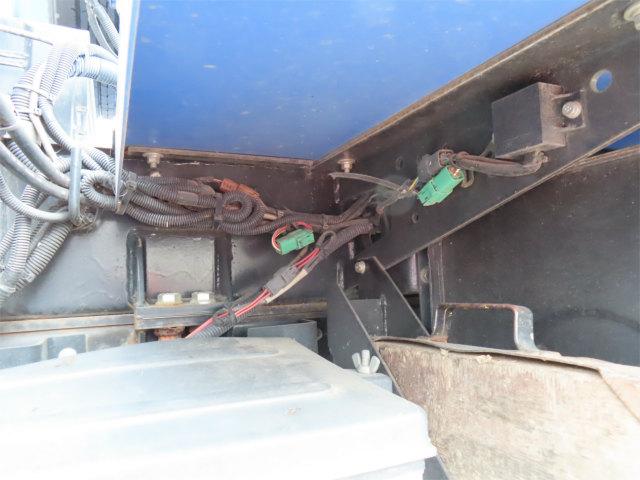 エルフトラック 11.9m 高所作業車 アイチ・バケット積載荷重200kg・パイプ製バケット・アワメーター1119時間・150馬力ターボ(43枚目)