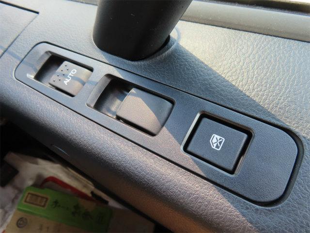 ファイター 2.3t 4段ラジコンフックイン 内寸-長551/幅213/高40・タダノ・床板・2.93t吊り・ML(モーメントリミッター)警報型・差違いジャッキ・アオリ3方開・セイコーラック付・220馬力ターボ(24枚目)