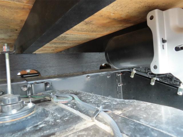 ファイター 2.3t 4段ラジコンフックイン 内寸-長551/幅213/高40・タダノ・床板・2.93t吊り・ML(モーメントリミッター)警報型・差違いジャッキ・アオリ3方開・セイコーラック付・220馬力ターボ(54枚目)