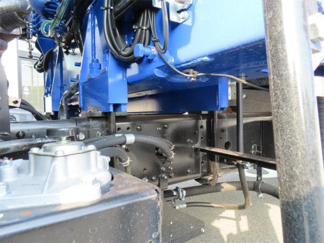 ファイター 2.3t 4段ラジコンフックイン 内寸-長551/幅213/高40・タダノ・床板・2.93t吊り・ML(モーメントリミッター)警報型・差違いジャッキ・アオリ3方開・セイコーラック付・220馬力ターボ(57枚目)