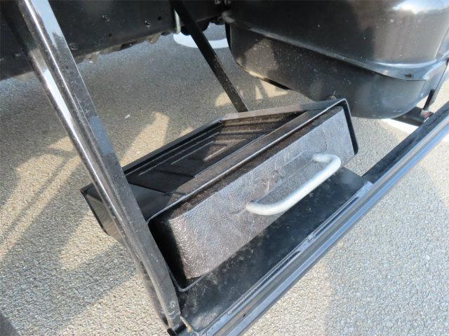 ファイター 2.3t 4段ラジコンフックイン 内寸-長551/幅213/高40・タダノ・床板・2.93t吊り・ML(モーメントリミッター)警報型・差違いジャッキ・アオリ3方開・セイコーラック付・220馬力ターボ(62枚目)