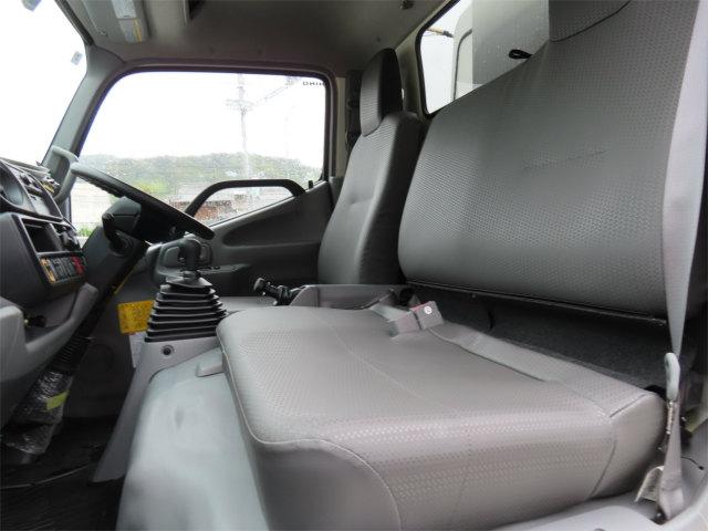 デュトロ 2t プレスパッカー 新明和・4.3立米・排出押出し式・連続スイッチ・汚水タンク・150馬力ターボ(13枚目)