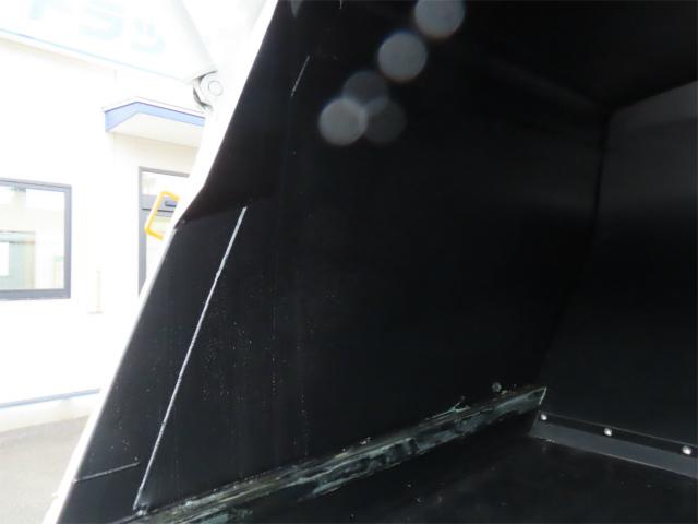 デュトロ 2t プレスパッカー 新明和・4.3立米・排出押出し式・連続スイッチ・汚水タンク・150馬力ターボ(32枚目)