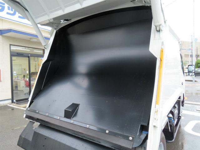 デュトロ 2t プレスパッカー 新明和・4.3立米・排出押出し式・連続スイッチ・汚水タンク・150馬力ターボ(45枚目)