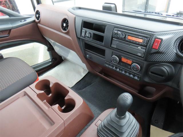 ヒノレンジャー 2.15t 4段ラジコンフックイン 内寸-長551/幅222/高68・タダノ・トランテックス・床板・落フック6対・2.93t吊り・差違いジャッキ・アルミブロック・アオリ3方開・セイコーラック付・240馬力ターボ(16枚目)