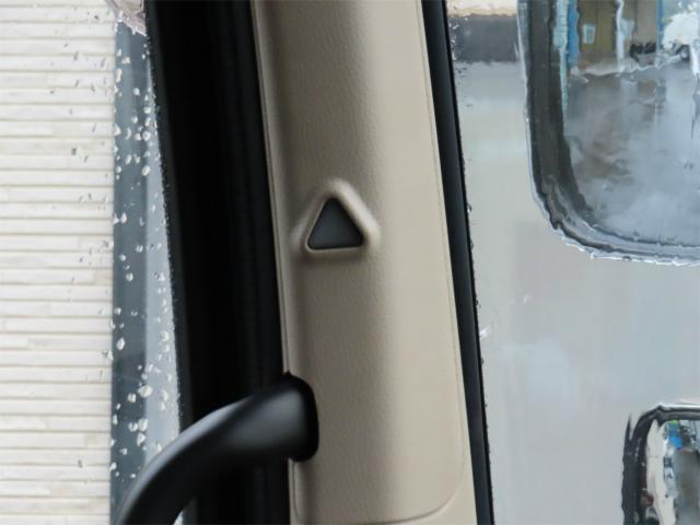 ヒノレンジャー 2.15t 4段ラジコンフックイン 内寸-長551/幅222/高68・タダノ・トランテックス・床板・落フック6対・2.93t吊り・差違いジャッキ・アルミブロック・アオリ3方開・セイコーラック付・240馬力ターボ(27枚目)