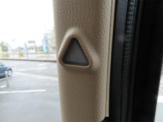 ヒノレンジャー 2.15t 4段ラジコンフックイン 内寸-長551/幅222/高68・タダノ・トランテックス・床板・落フック6対・2.93t吊り・差違いジャッキ・アルミブロック・アオリ3方開・セイコーラック付・240馬力ターボ(28枚目)