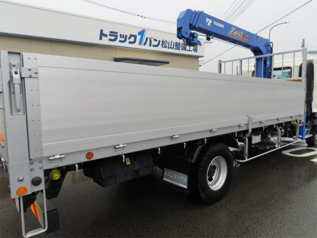 ヒノレンジャー 2.15t 4段ラジコンフックイン 内寸-長551/幅222/高68・タダノ・トランテックス・床板・落フック6対・2.93t吊り・差違いジャッキ・アルミブロック・アオリ3方開・セイコーラック付・240馬力ターボ(40枚目)