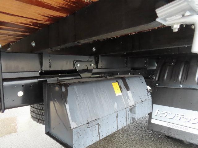 ヒノレンジャー 2.15t 4段ラジコンフックイン 内寸-長551/幅222/高68・タダノ・トランテックス・床板・落フック6対・2.93t吊り・差違いジャッキ・アルミブロック・アオリ3方開・セイコーラック付・240馬力ターボ(54枚目)